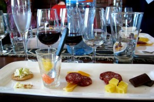 Anuva Wines provide delicious tapas to accompany the wines / source