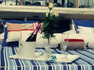 romantic-sailing-dinner-tour-4
